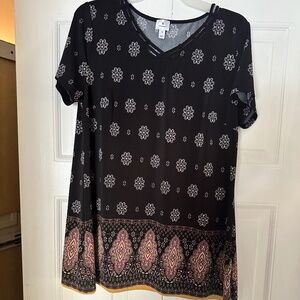 Medium Dress Barn Shirt